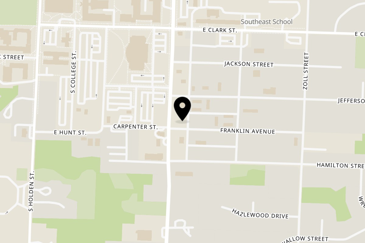 Map showing the location of Yummy's Donut Palace Warrensburg on 709 S Maguire St in Warrensburg